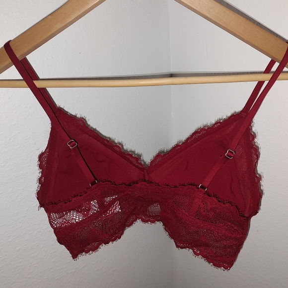 NWT Gilly Hicks Longline Lace Triangle Bralette, Red, Small - Picture 2 of 3